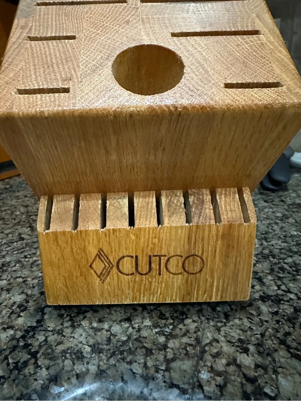 Cutco 1748 Homemaker 18 Slot Knife Block